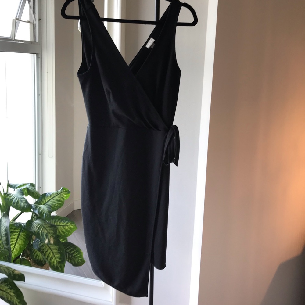 Black Dress a.n.d ea wy size small